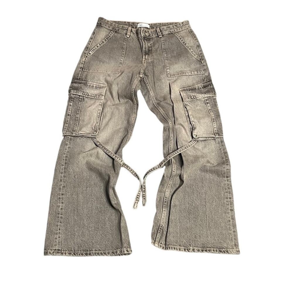 Zara Straight Leg Cargo Jeans in Faded Gray